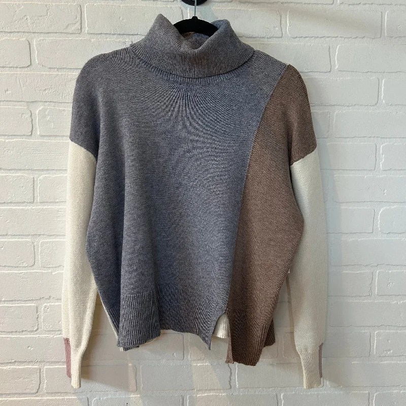 Sweater By Charlie B In Grey, Size: S