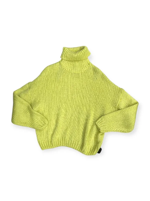 Sweater By Divided In Yellow, Size: M