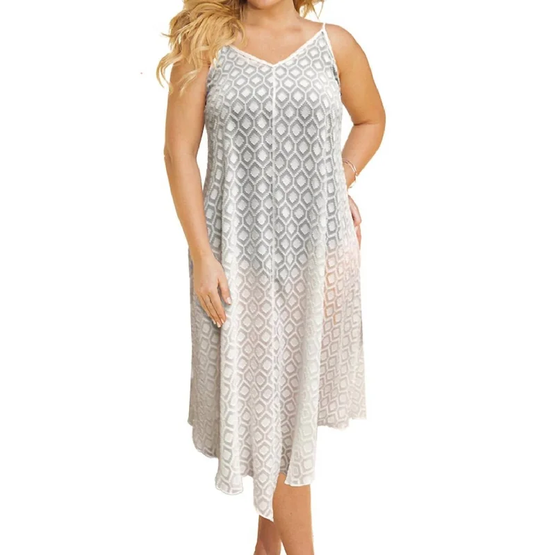 Holiday Discount Plus Size V-Bottom Cover Up Dress In White