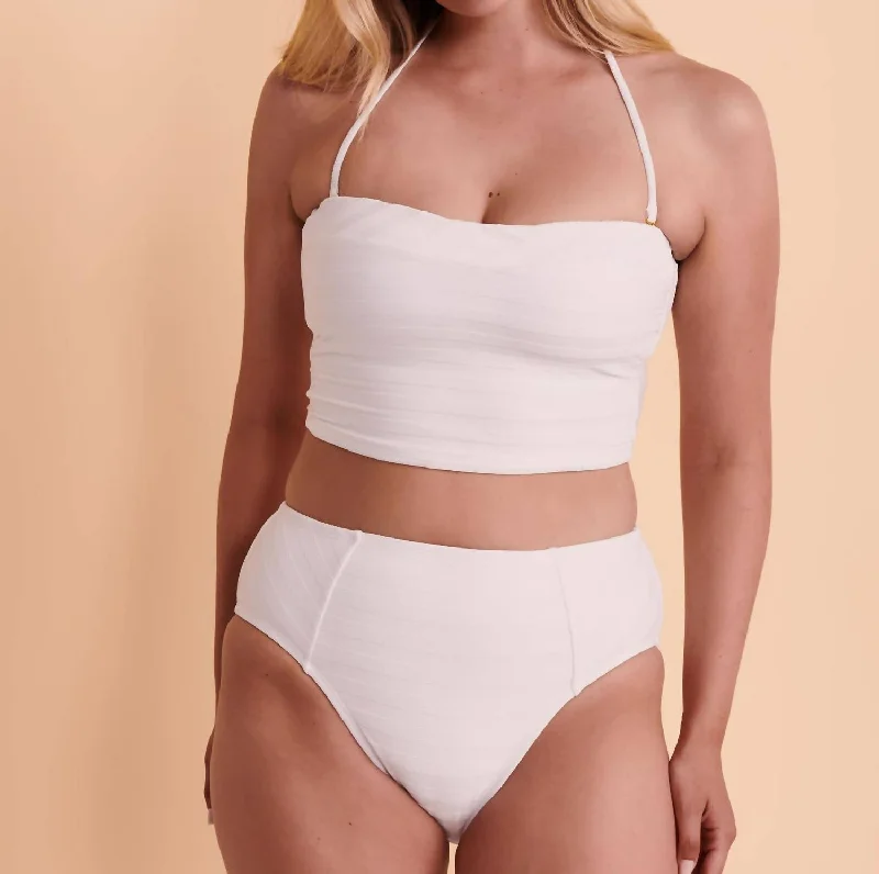 Women's Trendy Outfit Bandeau Bikini Top In White