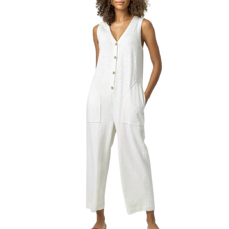 Charming Women's Holiday Apparel Sleeveless Jumpsuit In Gardenia