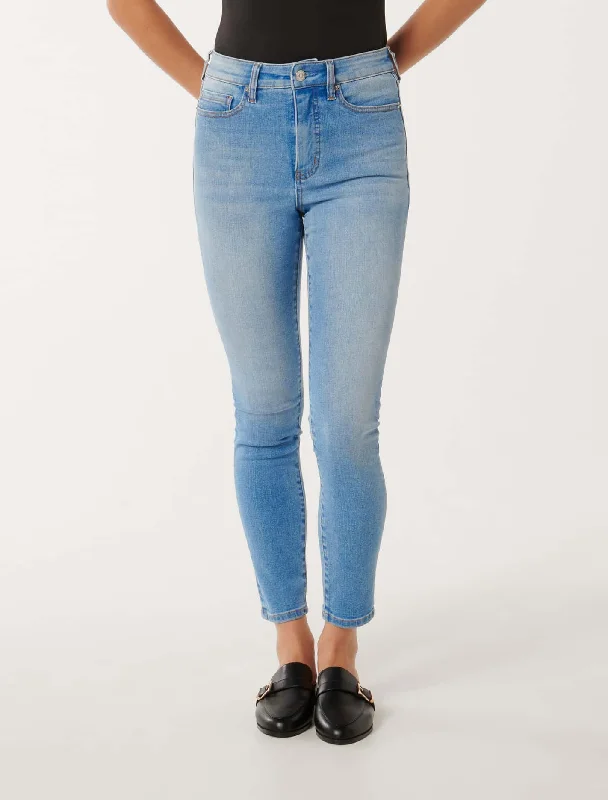 Women's Work Apparel Bella Skinny Jeans